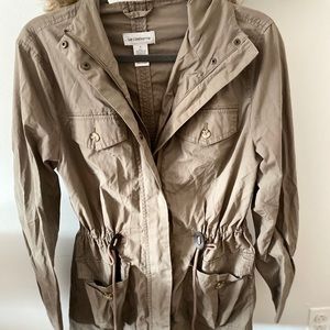 Woman’s light cargo jacket